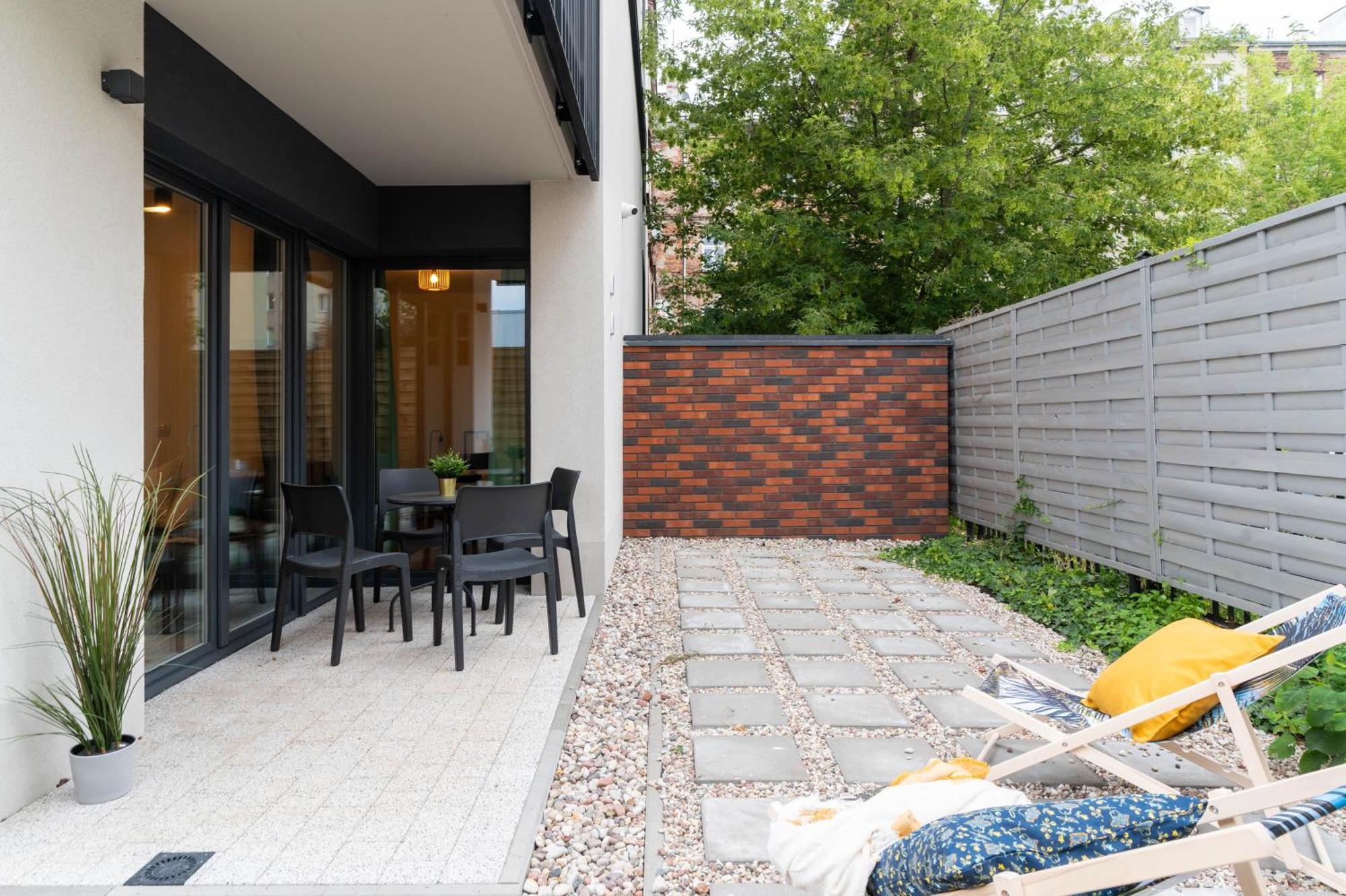 Lineburg Villa Apartments Warsaw Exterior photo